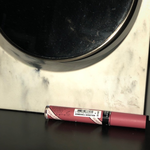 victoria’s secret velvet matte cream lip stain - Picture 2 of 2
